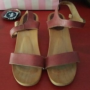 Vintage naot Platform Sandles size 39